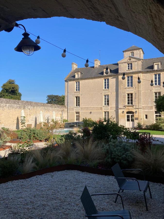 Le Domaine de l'Hostellerie Le Fresne-Camilly Exterior foto